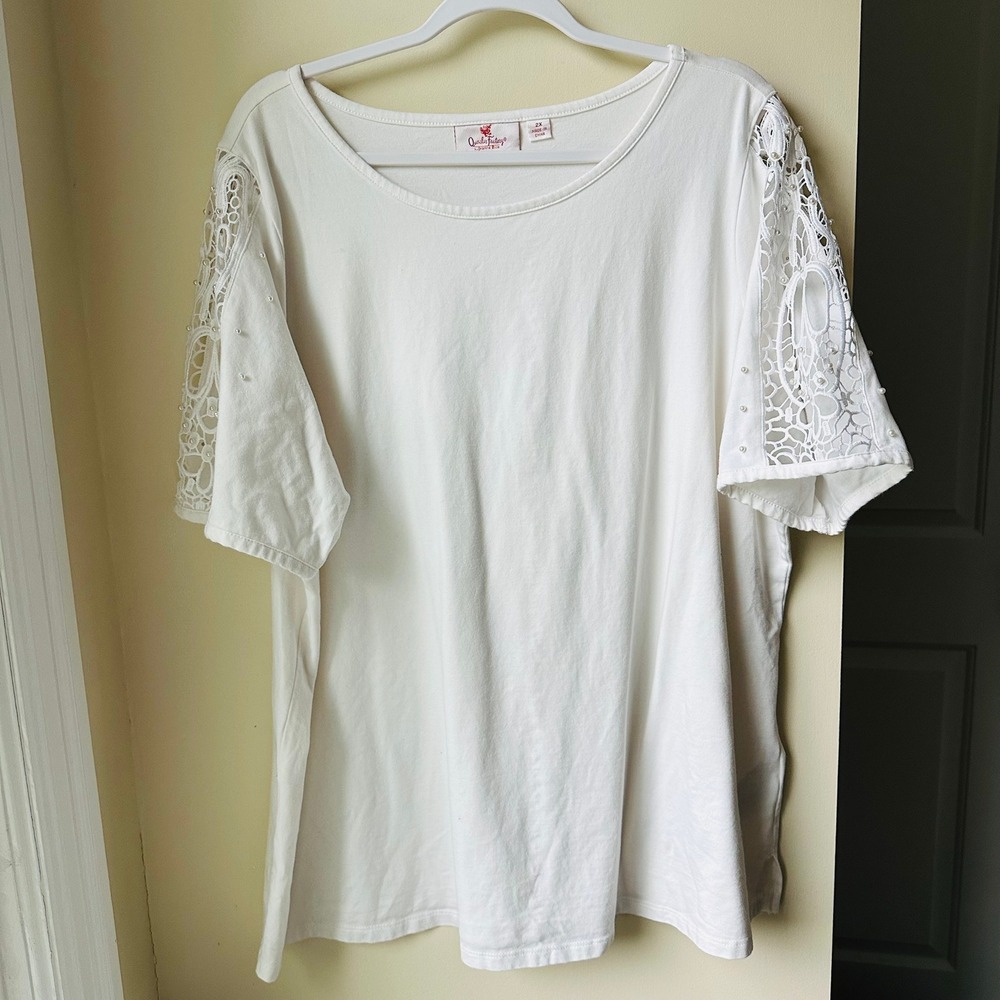 Quacker Factory White Crochet Lace Pearl Sleeve Top Womens 2X Scoop Neck‎ Tee